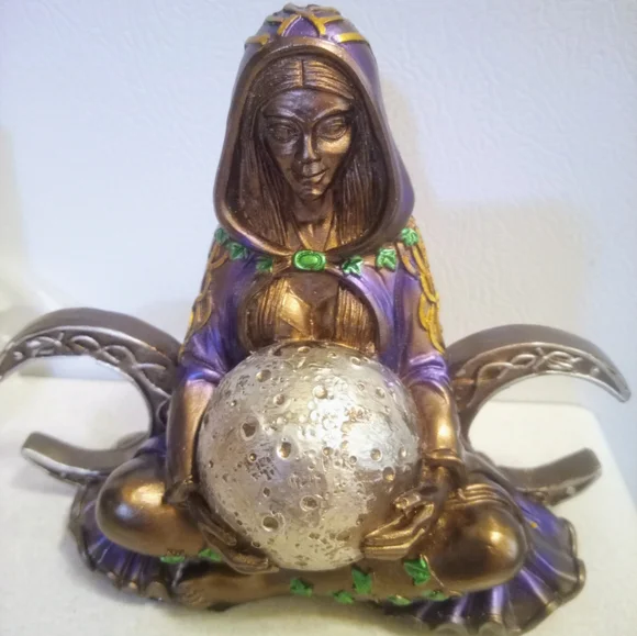 Nemesis Now Triple Moon Goddess Art Figurine - Picture 2 of 3